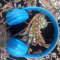 هدفون سفید و ابی
