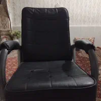 صندلی چرمی درحدنو