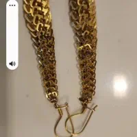 یک جفت گوشواره گم شده