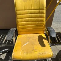 فروش تعدادی میز و صندلی اداری|مبلمان اداری|یزد, |دیوار