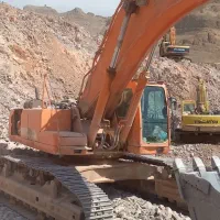 اجاره یک دستگاه بیل مکانیکی دوسان ۴۷۰. توافقی|خودرو سنگین|اصفهان, احمدآباد|دیوار