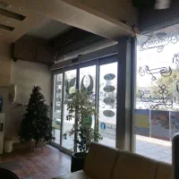 کارمند اژانس هواپیمایی