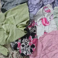 لباس دخترانه در حد نو مناسب سن پنج وشیش ساله