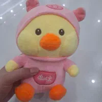 تعدادی عروسک و اسباب بازی بچگانه کاملا نو