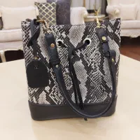 کیفها کاملا نو و سالم |کیف، کفش، کمربند|تهران, سازمان برنامه شمالی|دیوار