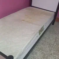 تخت یک نفره