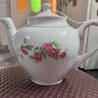 قوری گل سرخی