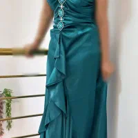 لباس مجلسی|لباس|هشتگرد, هشتگرد قدیم|دیوار