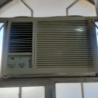 کولر گازی پنجره‌ای وستینگهوس قدیمی