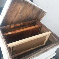 کندو عسل فلزی دارای ۳ شانه