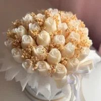 باکس گل شمعی هدیه روز دختر و تولد
