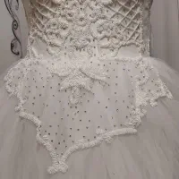 لباس عروس|لباس|بروجن, |دیوار