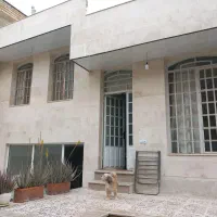 فروش-ویلایی-حیاط-دار-270-متری
