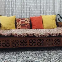 تخت سنتی با فرش