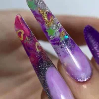 جذب ناخن‌کار حرفه‌ای (به صورت اجاره صندلی)