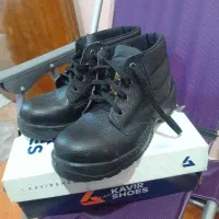 کفش چرم سایز 41 و 40|کیف، کفش، کمربند|دوگنبدان, |دیوار