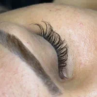 خدمات اکستیشن و کاشت مژه|خدمات آرایشگری و زیبایی|اصفهان, بهارستان (مخابرات)|دیوار