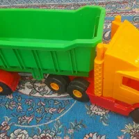 اسباب بازی بزرگ ماشین تریلی ۱۸۰ تومن