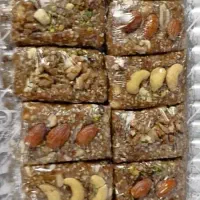 فروش عسل طبیعی و مویز