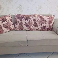 مبل راحتی ۷نفره همراه عسلی سالم