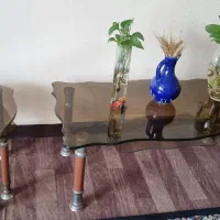 یه میز جلو مبلی  به همراه ۳ عسلی