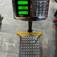 ترازو باسکول ۲۰۰ و ۳۰۰ کیلویی درجه یک ورق ضخیم