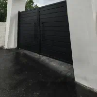 فروش ۲۰۰ متر زمین سنددار بر آسفالت