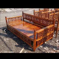 تخت سنتی چوب روس