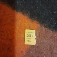 کارت حافظه ۱۶ گیگ