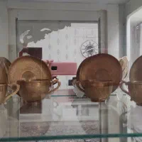 ست فنجان و نعلبکی برنجی نقش دار