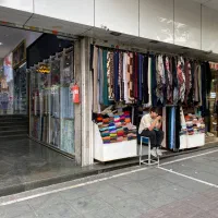 فروشنده تمام وقت و نیمه وقت شال و روسری