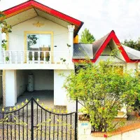 باغچه-ویلای-250-متری-زیر-قیمت-با-سند-تکبرگ