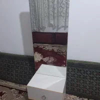 آینه قدی با کشو  و  تعدادی ساده بدون کشو