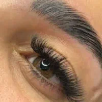 کاشت و اکستنشن مژه