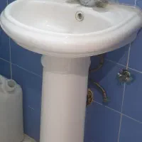 روشویی با شیرآلات