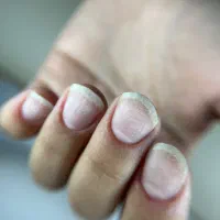 « انجام خدمات تخصصی ناخن به سبک روسی »|خدمات آرایشگری و زیبایی|تولم شهر, |دیوار