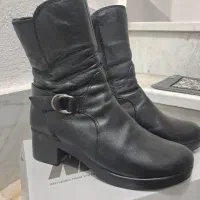 بوت چرم|کیف، کفش، کمربند|لاهیجان, کوی خزر|دیوار