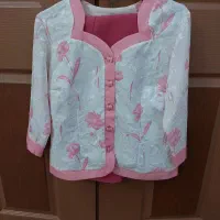 بلوز و دامن صورتی آرامش بخش|لباس|میبد, |دیوار