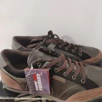 کفش کتونی و یک جفت زنانه چرم|کیف، کفش، کمربند|شاهینشهر, مخابرات (شهید بهشتی)|دیوار