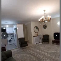 ویلایی-دو-طبقه-با-حیات-و-نردبان-رفیعی