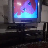 تلویزیونSONY  همراه با  میز تلویزیون