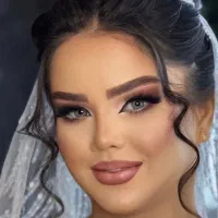 آموزش و خدمات میکاپ و شینیون و ناخن و اصلاح و...|خدمات آرایشگری و زیبایی|مشهد, نوید|دیوار