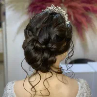 تخفیف میکاپ و شینیون|خدمات آرایشگری و زیبایی|قم, باغ شازده|دیوار