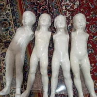 مانکن بچگانه تمیز