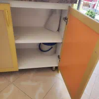 کابینت دست دوم بدنه فلز روکش MDF|مصالح و تجهیزات ساختمان|قم, بنیاد|دیوار