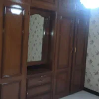 کمد کابینت، شیرآلات، درب چوبی با چارچوب فلزی
