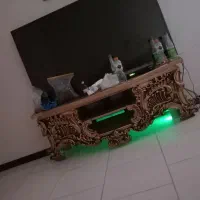 میز تلوزیون سلطنتی
