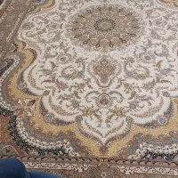 فرش ۱۲ متری کاملا سالم بدون پارگی و پوسیدگی