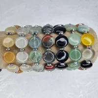 دستبند سکه ای سنگی