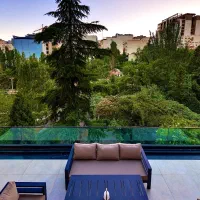 زعفرانیه / ۲۰۰ متر + ۲۰۰ متر حیاط در اختیار / ویو